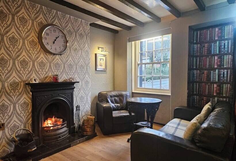 فندق صغير Prince Of Wales Pub And Accommodation