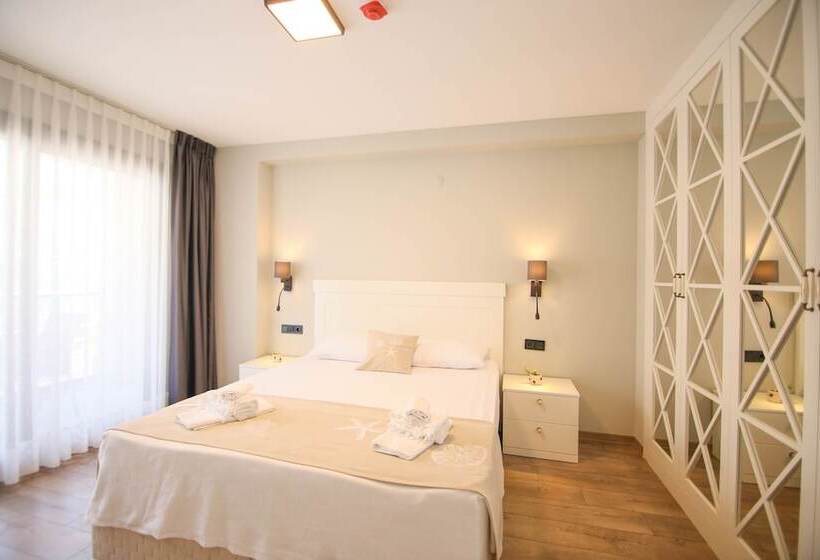 Krem Marin Suits Otel