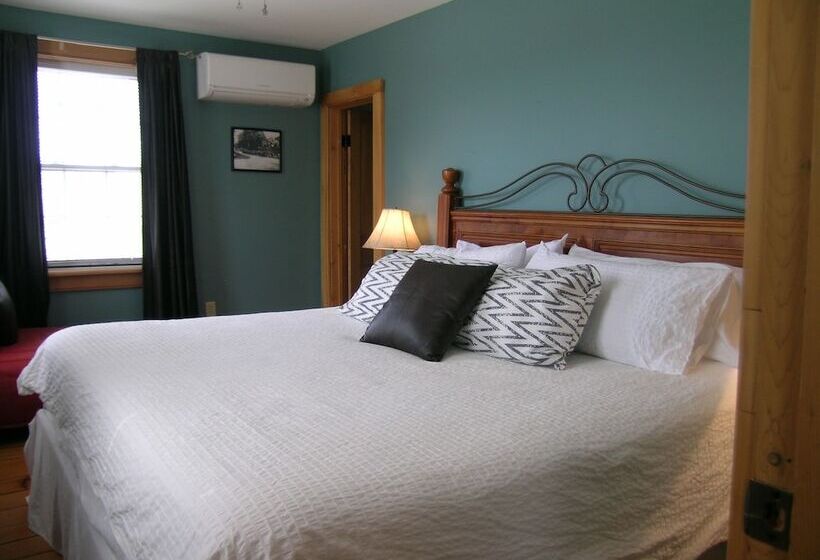 تختخواب و صبحانه Emilyville Inn