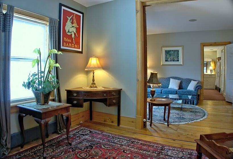 تختخواب و صبحانه Emilyville Inn