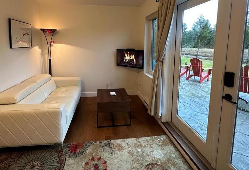 تختخواب و صبحانه Liahona Guest House