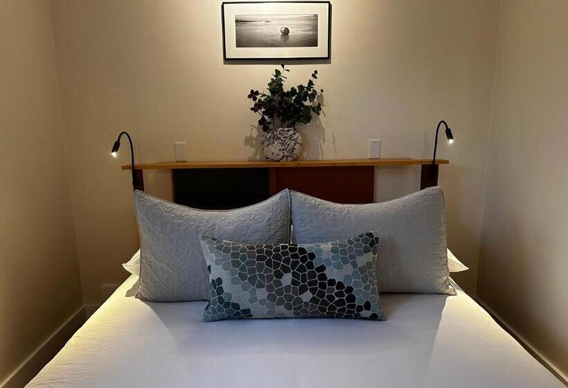 تختخواب و صبحانه Liahona Guest House