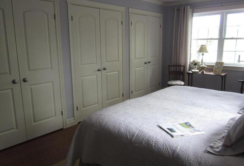 Casa Breeze B & B