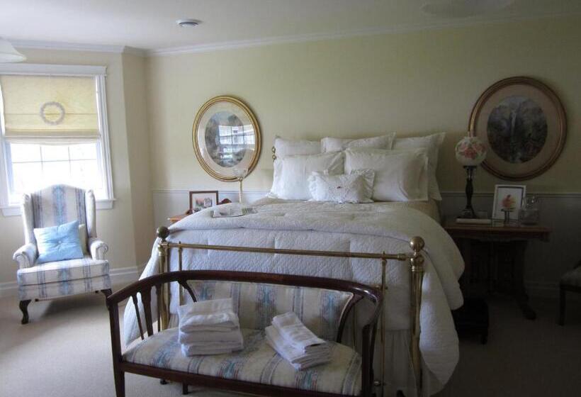 Casa Breeze B & B