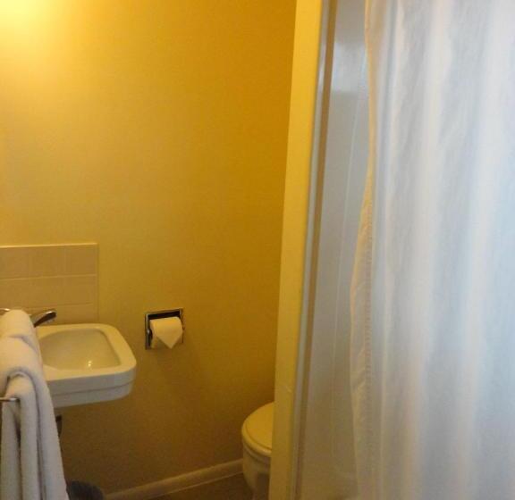 Hipwell's Motel