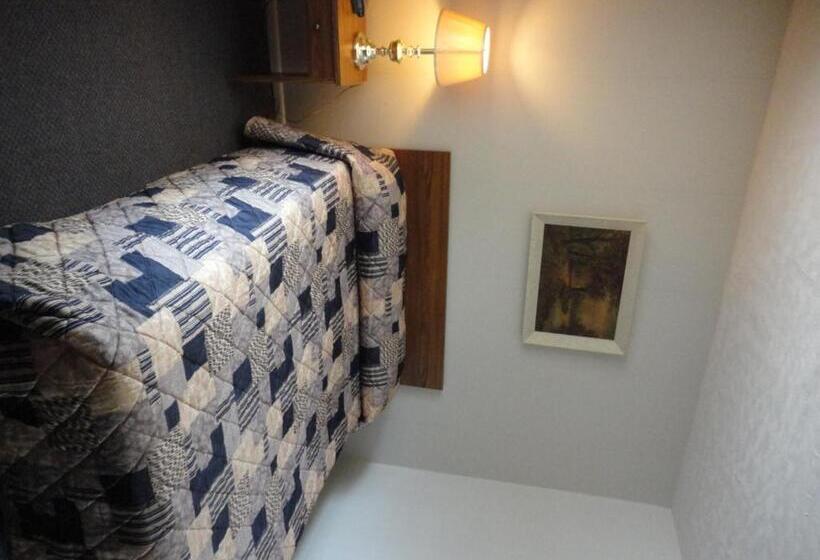 Hipwell's Motel