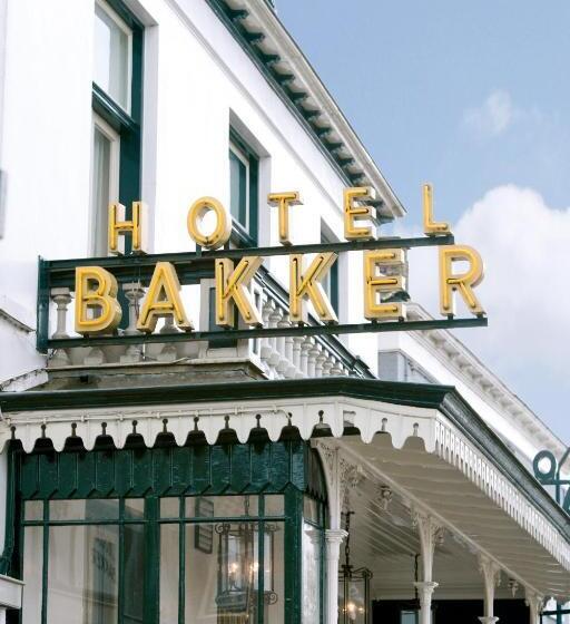 هتل Bakker