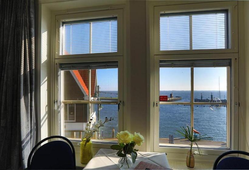 هتل Cafe Restaurant Van Den Hogen