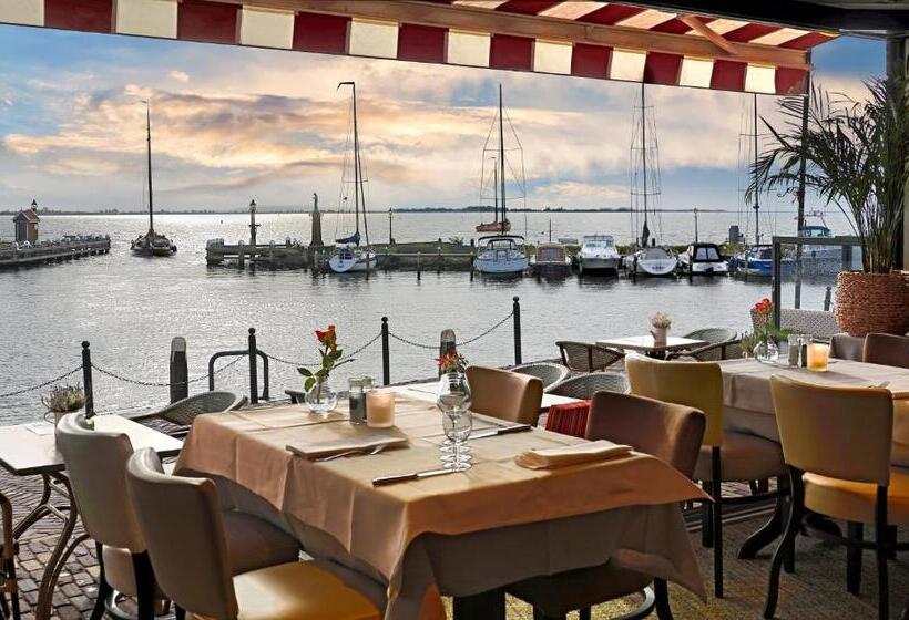 هتل Cafe Restaurant Van Den Hogen