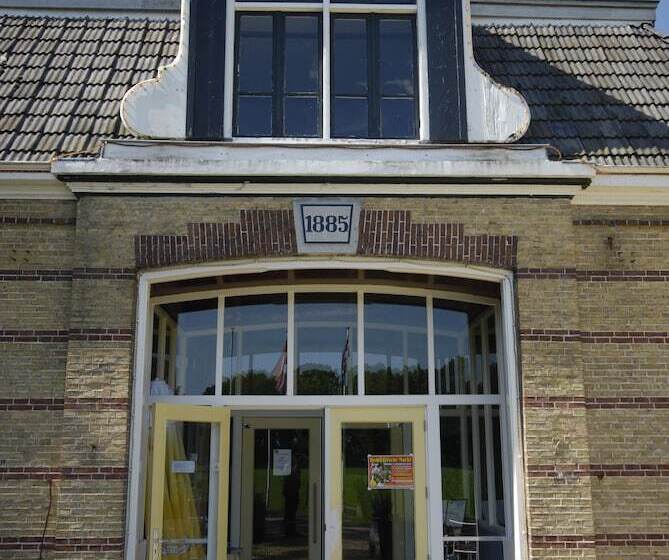 فندق De Oorsprong