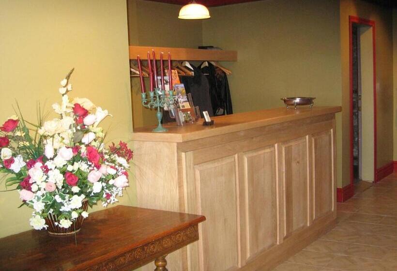 هتل Hostellerie Du Suroît