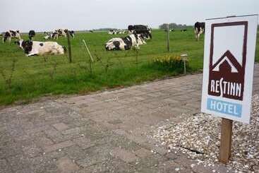 هتل Huisjes Andijk