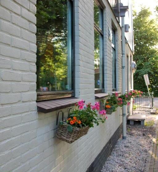 هتل T Wapen Van Middelie