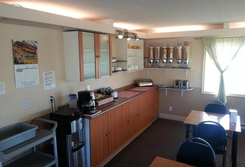 모텔 Traveller S Inn