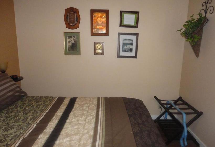 Vintage Merlot Bed And Breakfast