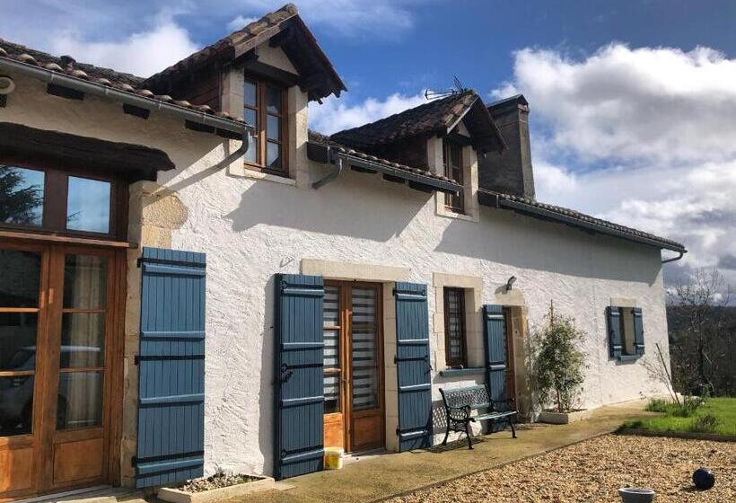 ベッドアンドブレックファースト Chambre D Hôtes La Floralie