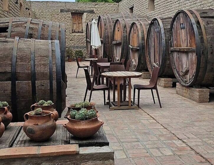 هتل El Porvenir Wine Lodge