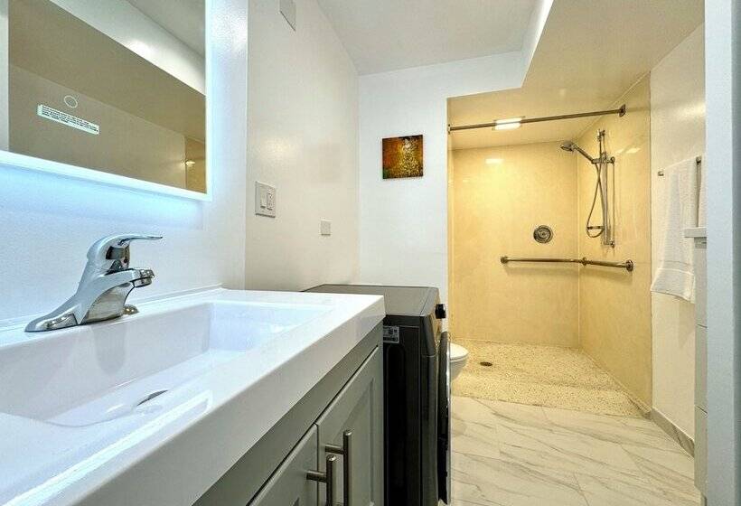 فندق The Gem Museum Suites