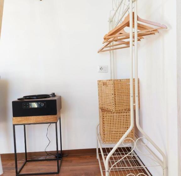 تختخواب و صبحانه Bnb Noto   Charming Tiny House