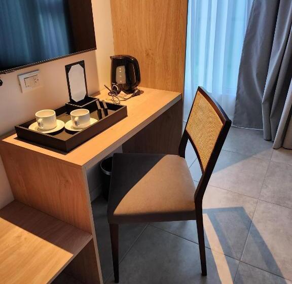 فندق Amerian Rio Cuarto Apart & Suites