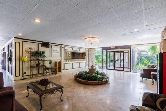 בית מלון כפרי Eco Inn Suites Baytown