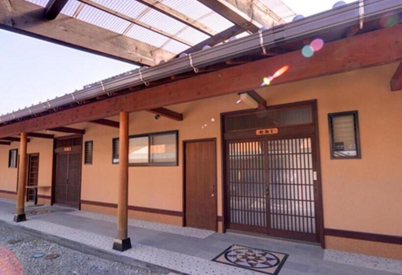 هتل Nanaironoyu