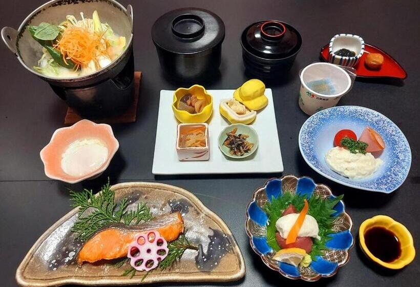 هتل Nanaironoyu