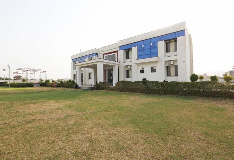 فندق Oyo Diamond Resort