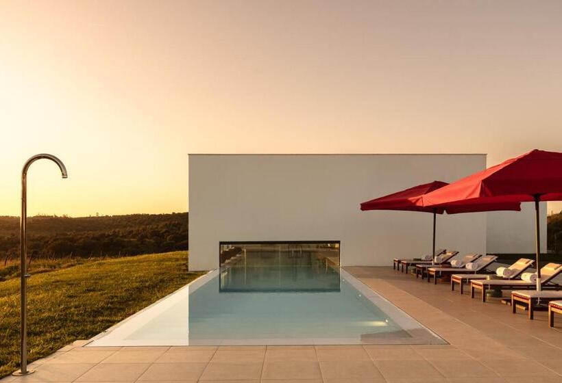 فندق ريفى Land of Alandroal