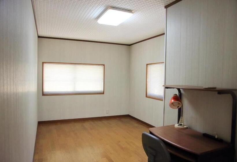 پانسیون 上田屋 半田館
