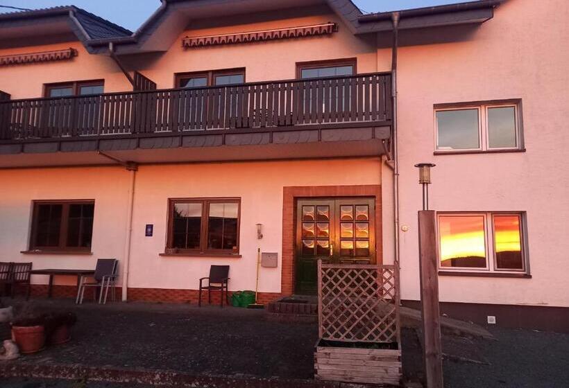 ペンション Haus Nirgendwo