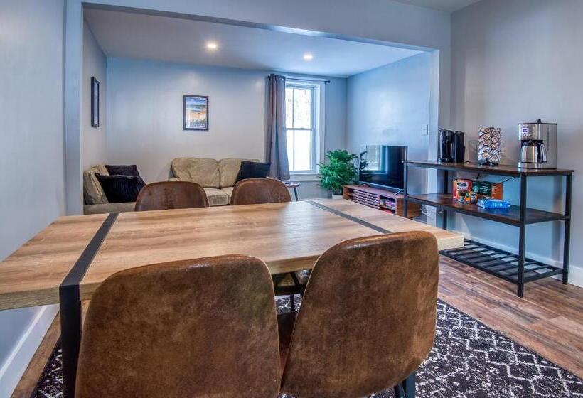 بنسيون 1st Floor   Adventure Property
