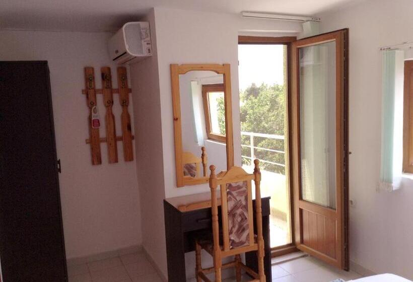 פנסיון Guest House Yavorov