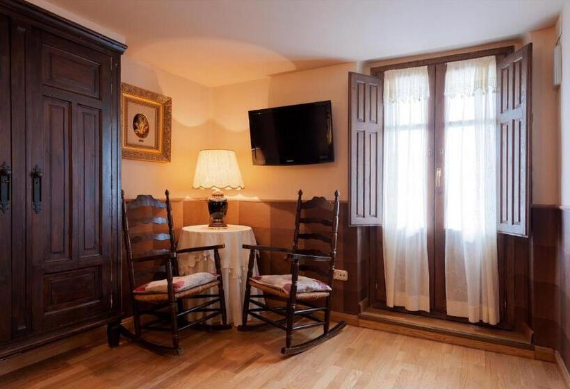 Пансион Hostal Casa Blasquico   Restaurante Gaby