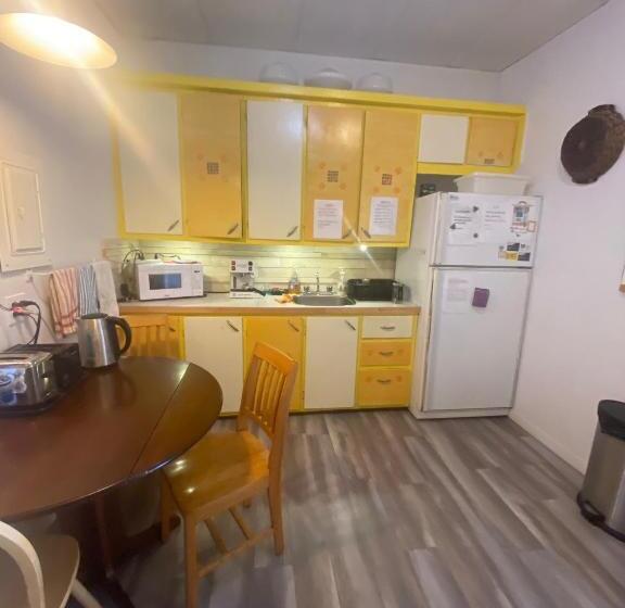 ユースホステル Auberge Internationale Le Tangon