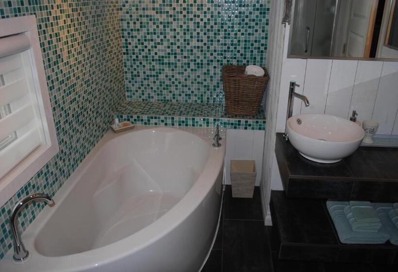 تختخواب و صبحانه Auberge Des Eaux Vives