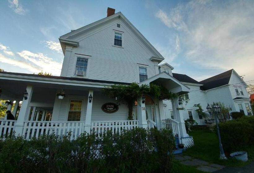 تختخواب و صبحانه Inn On Frederick