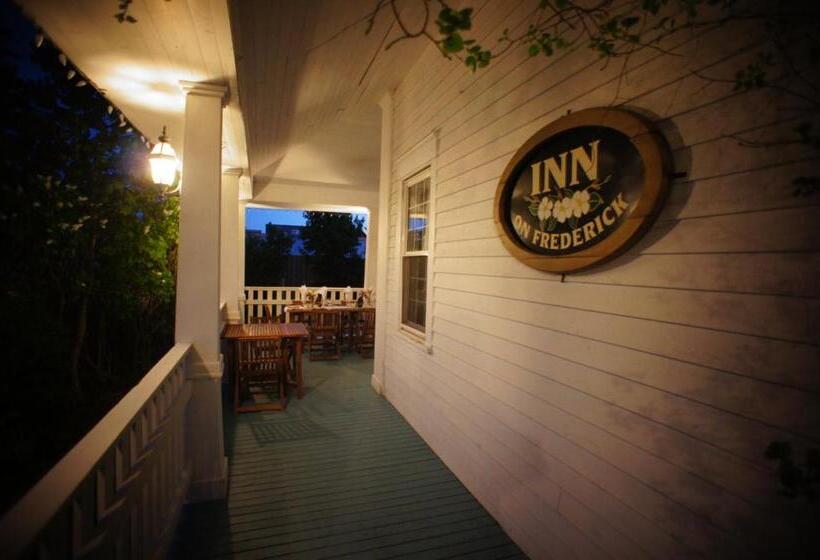 تختخواب و صبحانه Inn On Frederick