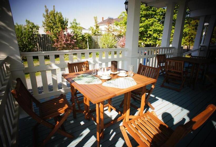 تختخواب و صبحانه Inn On Frederick