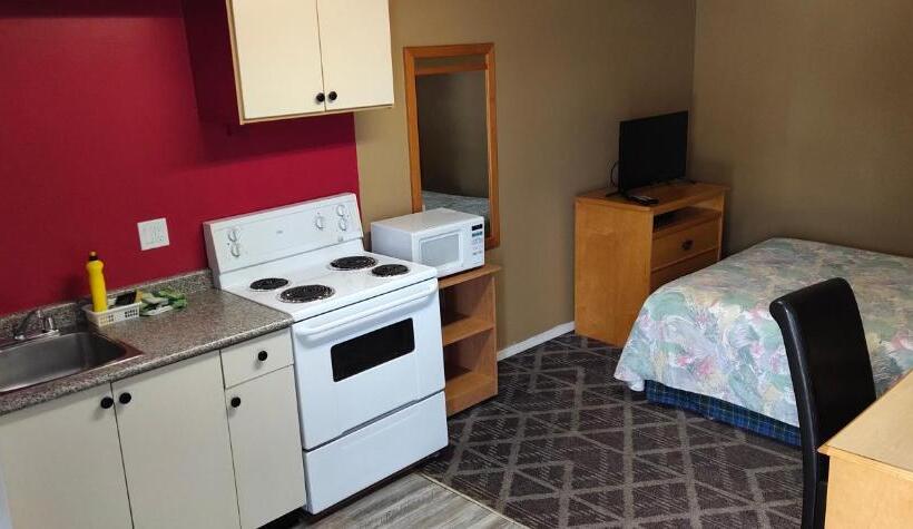 Gold Pan Motel