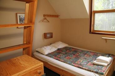 Hi Lake Louise Alpine Centre Hostel
