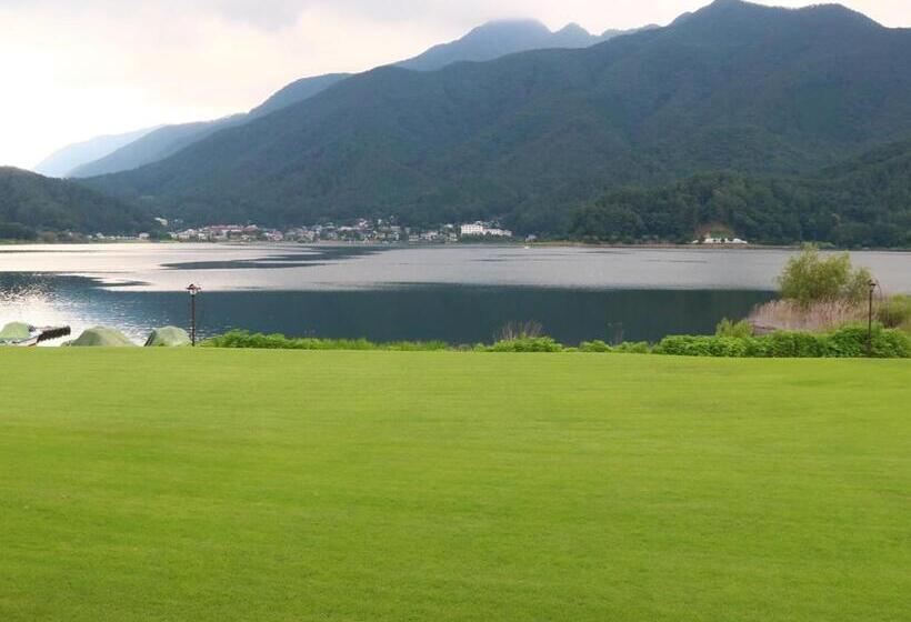 Отель & Restaurant Yesterday