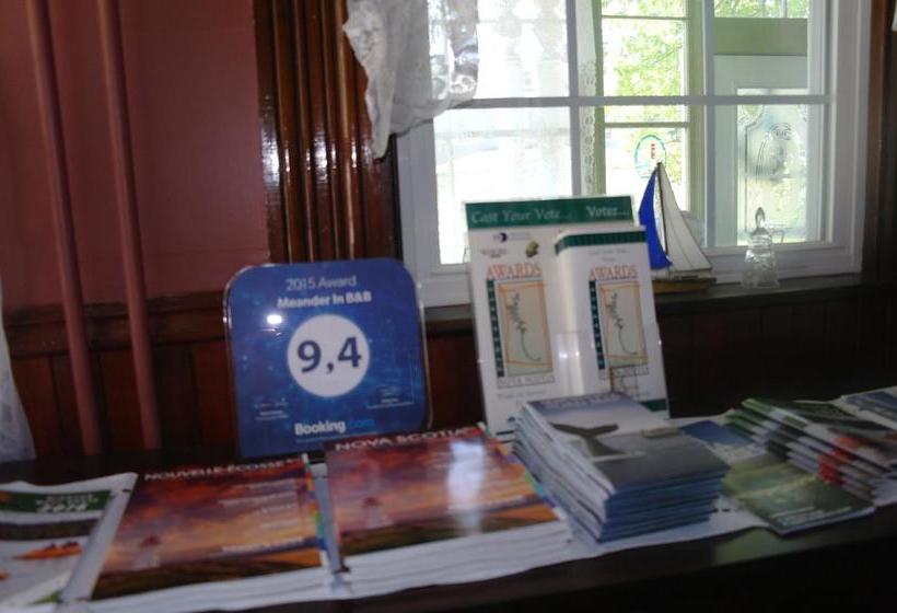 Meander In B&b