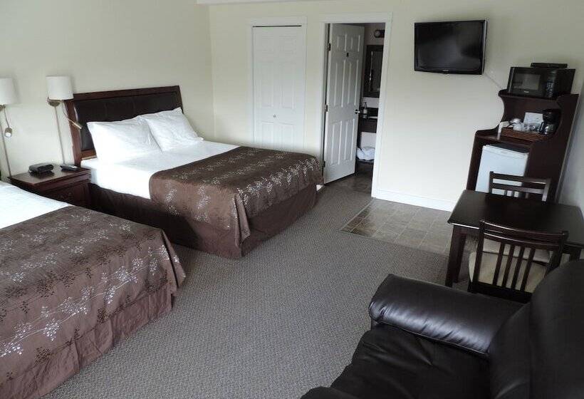 モーテル Bayshore Waterfront Inn