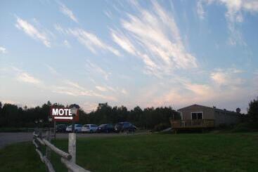 Motel La Maison De Travers