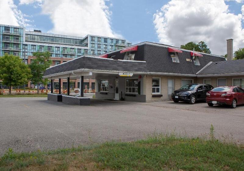 مُتل Richmond Hill On North