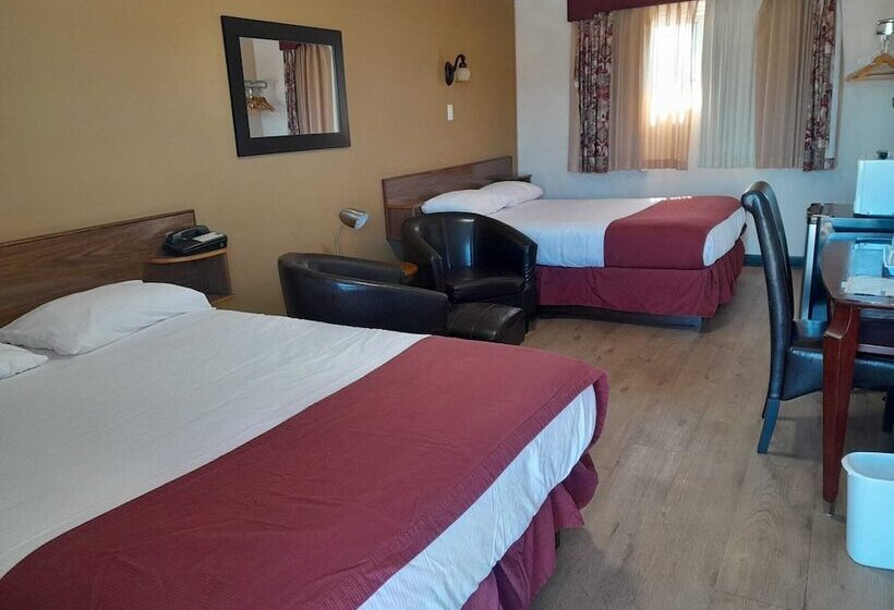Travellers Motel