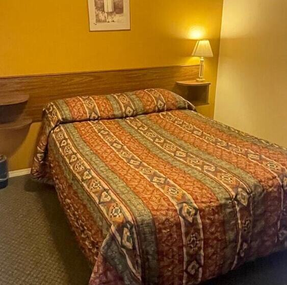 Travellers Motel