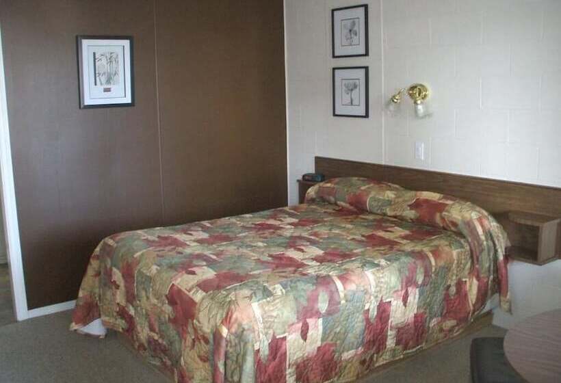 Travellers Motel