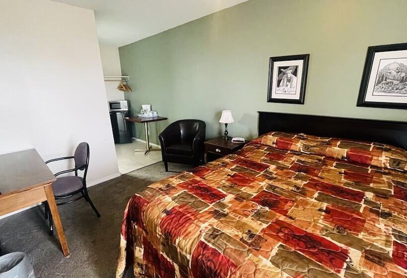 Travellers Motel